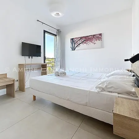 6 Personnes Aux Portes De Porto-vecchio * 维琪奥港